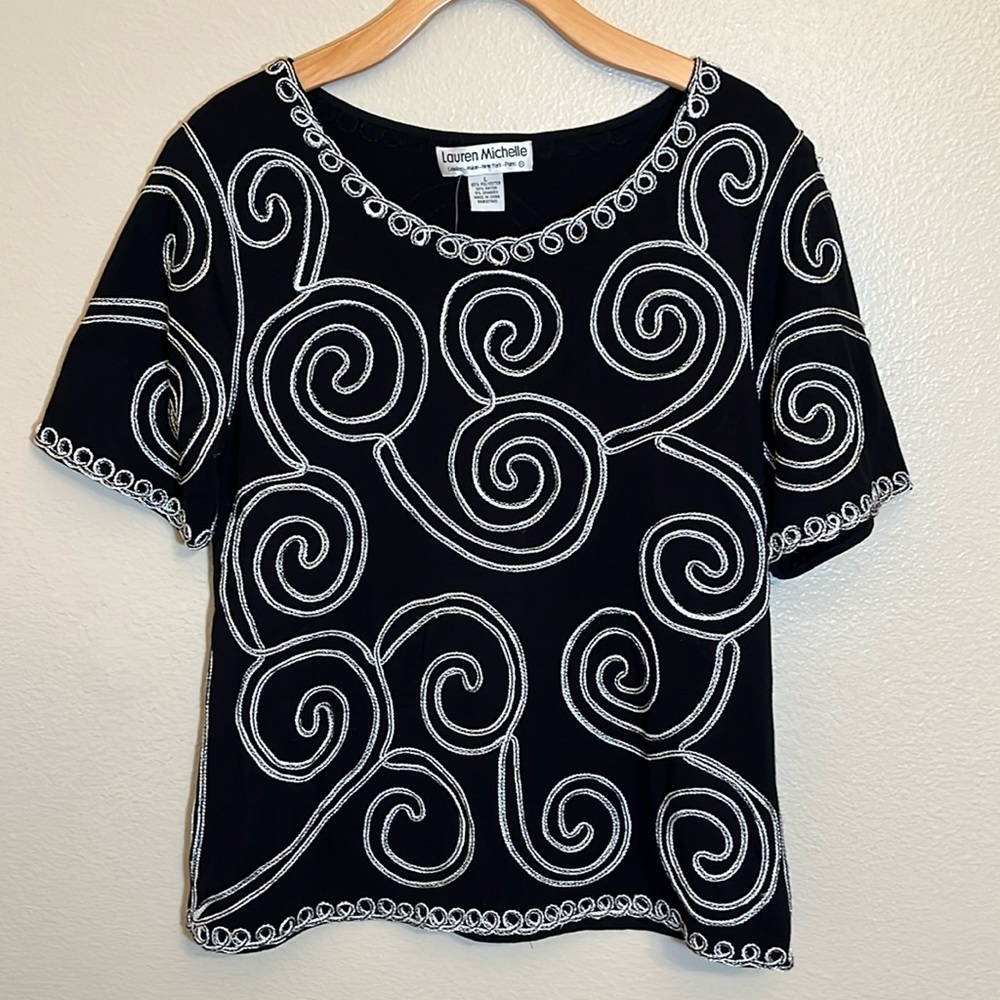 NWT Lauren Michelle Black Swirl Short Sleeve Shirt